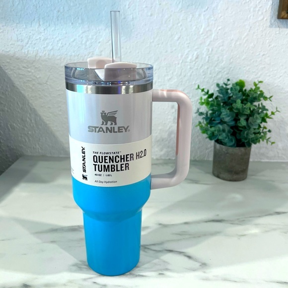 Stanley Other - Stanley Pool Ombré 40 oz H2.0 Quencher Tumbler NWT